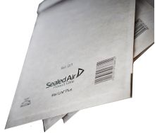 bubble lined envelopes self seal extra strong